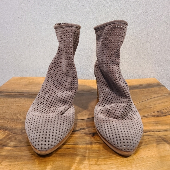 Jeffrey Campbell Janelle Taupe Suede Laser Cut Booties - Picture 3 of 11